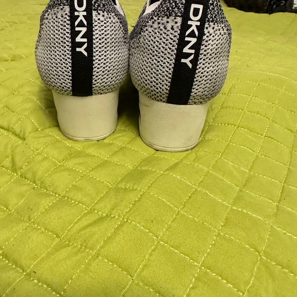 Cute Sneakers - Picture 7 of 7